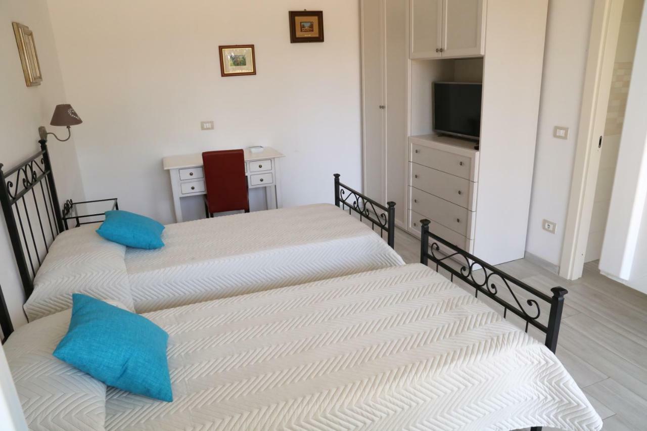Mabell Guest House شيفيتافيكْيا المظهر الخارجي الصورة